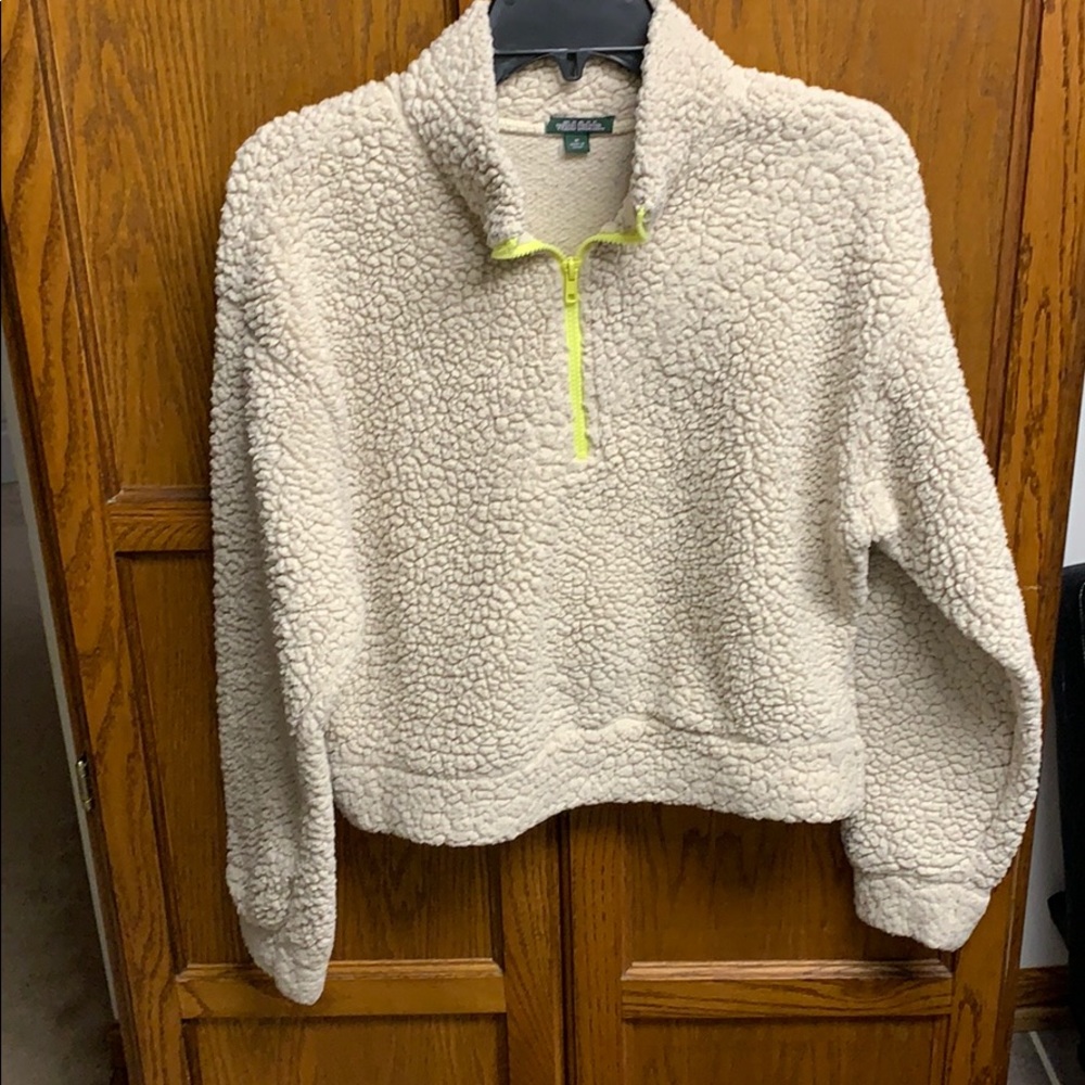 COMFY AND CUTE Sherpa Jacket !!